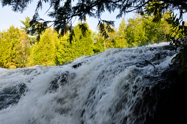 close-up view of the main section of Bond Falls